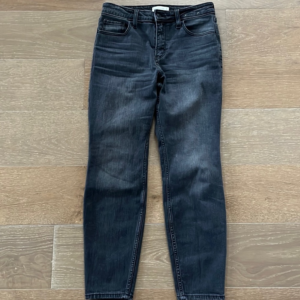 Abercrombie & Fitch The Skinny High Rise size 27/4R